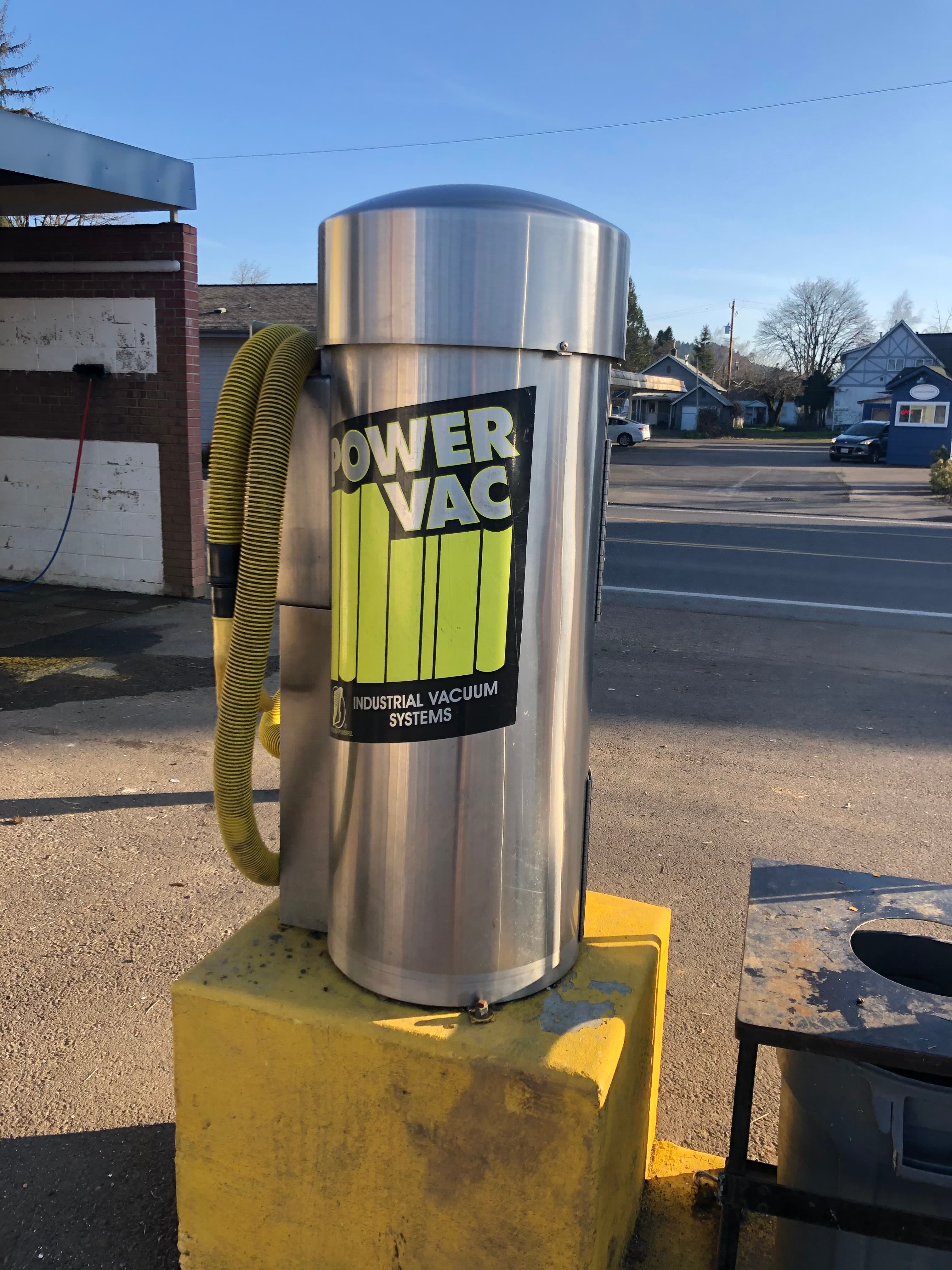 Old circular vacuum design — outdated and vulnerable