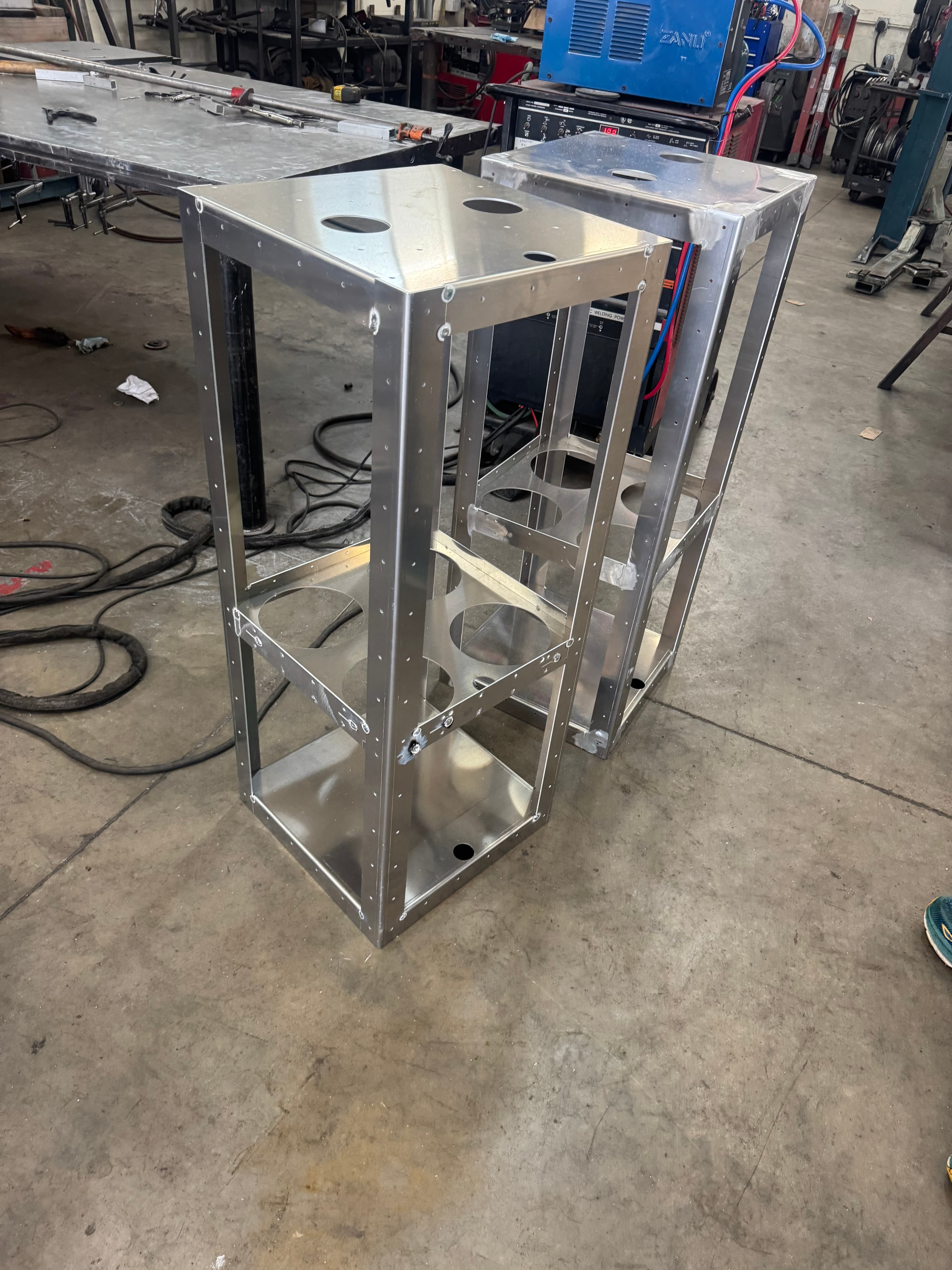 Multiple SquareVac frames on the production floor